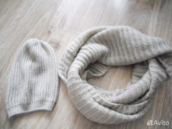 Пуховик осень-весна Zara, новые шапка и снуды