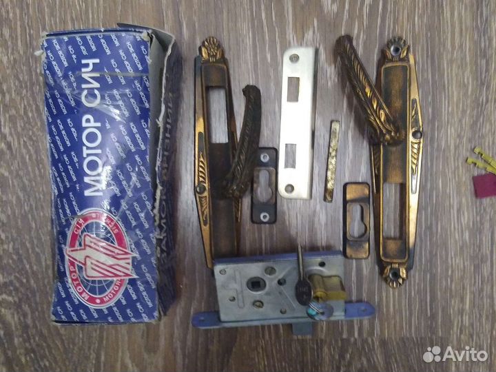 Замок врезной, накладной, ручка дверная, защёлка