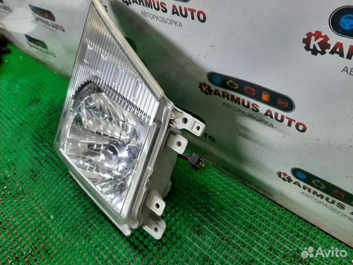 Фара правая Isuzu Elf NKR85 4JJ1TCS