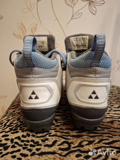 Лыжные ботинки fischer 38