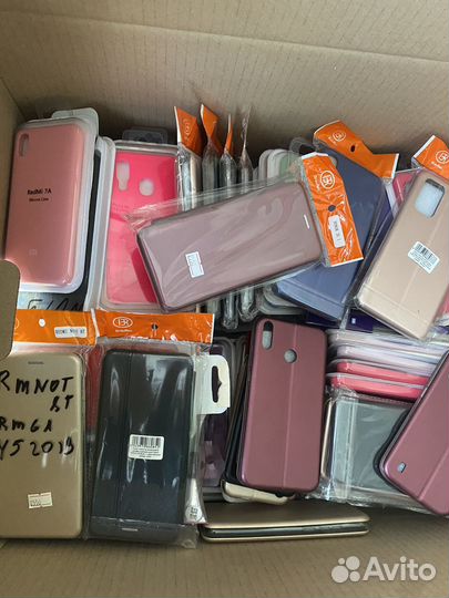 Чехлы на телефон