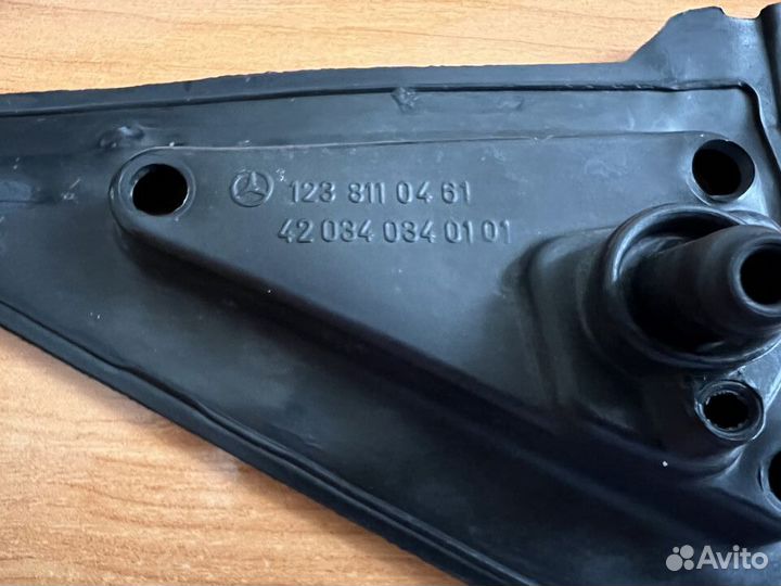 Резинки зеркала Мерседес W 123