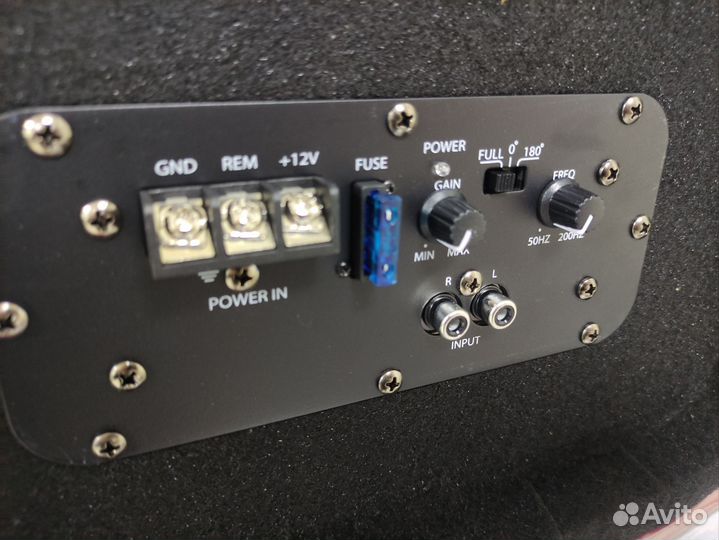 Активный сабвуфер