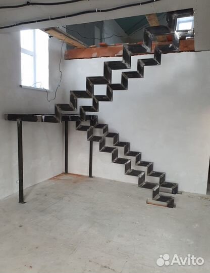 Металлокаркас Межэтажной Лестницы с Гарантией