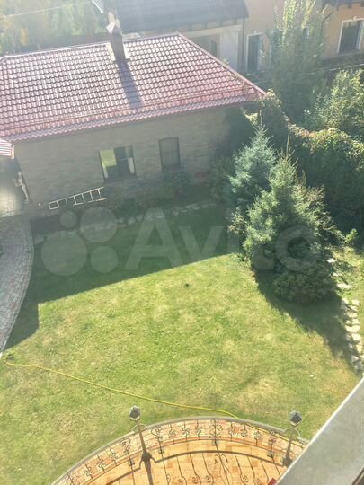 Коттедж 400 м² на участке 16 сот.