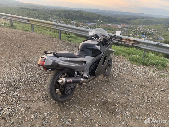 Kawasaki ZZR1100