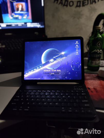 Чехол для планшета+клавиатура на iPad Pro 11'