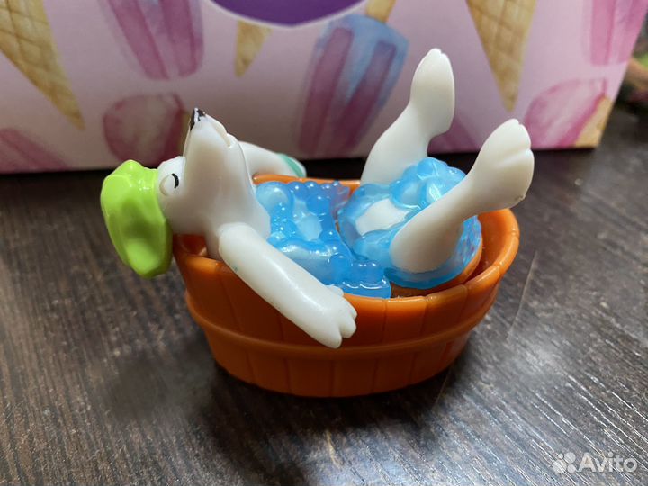 Игрушки из большого киндера