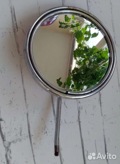 Зеркало заднего вида на мотоцикл