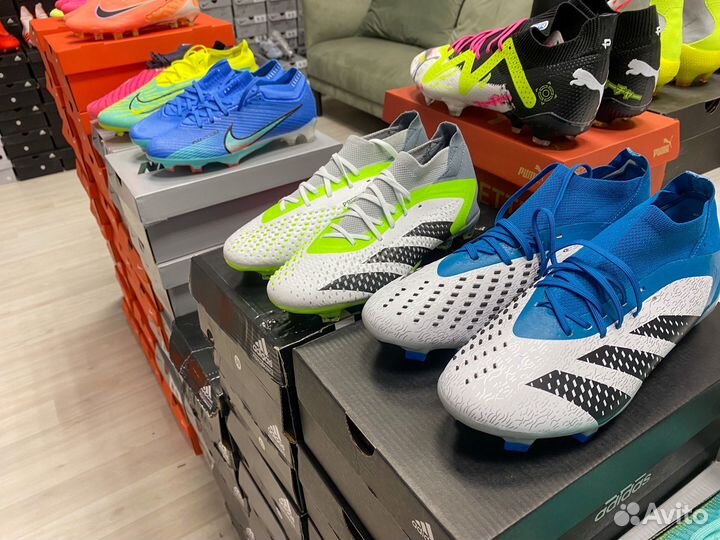 Футбольные бутсы Adidas Nike Puma