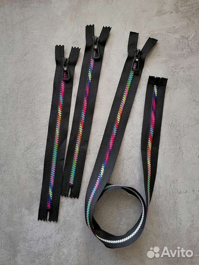 Комплект молнии Т5 чёрная с радужной расцветкой