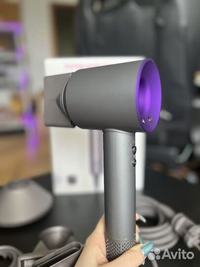 Фен Dyson новый