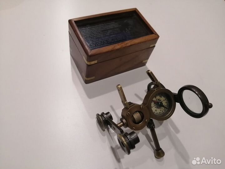 Декоративный бинокль с компасом