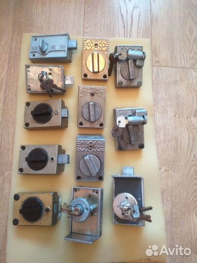 Замки дверные