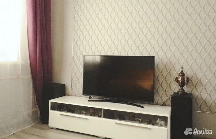 Тумба под телевизор