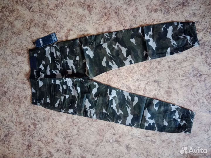 Спортивные брюки