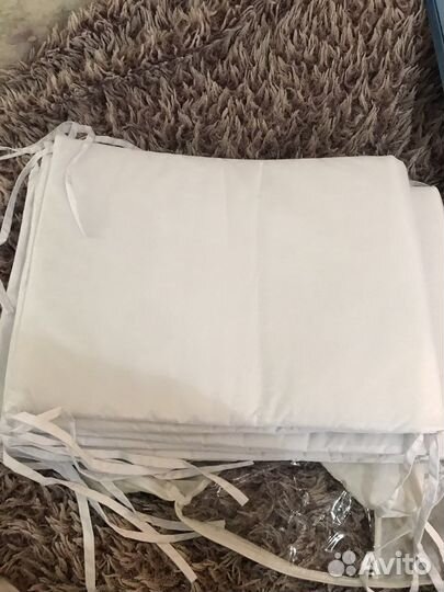 Продам бортики на детскую кровать