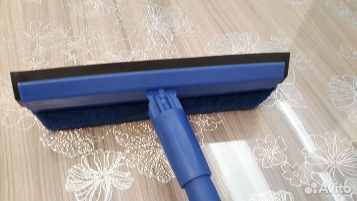 Щетка телескопическая новая для мытья окон