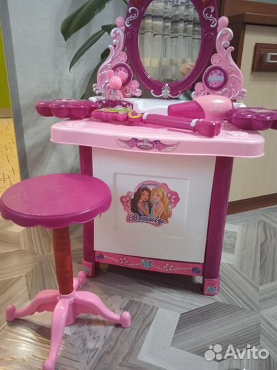 Туалетный столик с зеркалом детский музыкальный