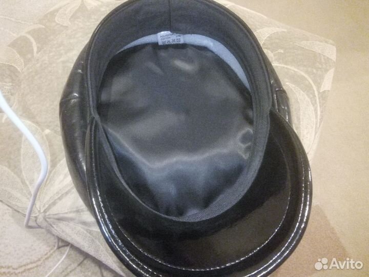 Женская кепка