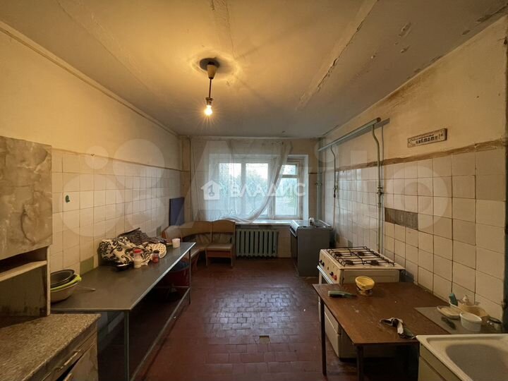 Комната 13,5 м² в 1-к., 1/5 эт.