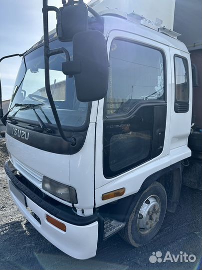 Isuzu Forward (F-Series), 1995