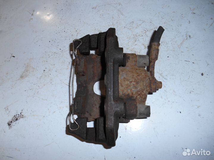 Суппорт передний левый Opel Corsa B Опель Корса Б