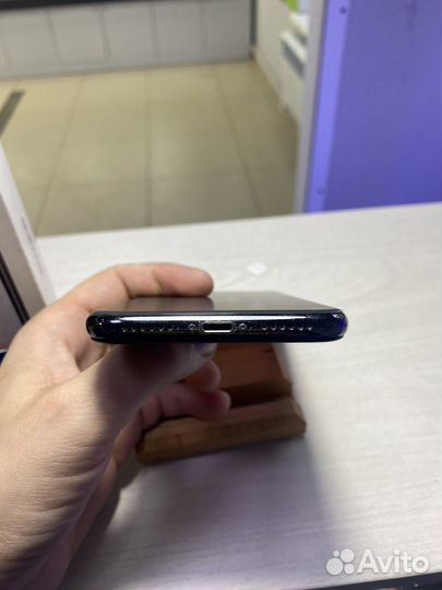 iPhone X, 64 ГБ