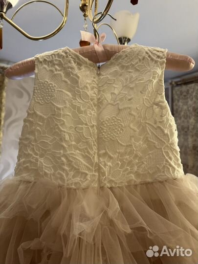 Пышное нарядное платье для девочки