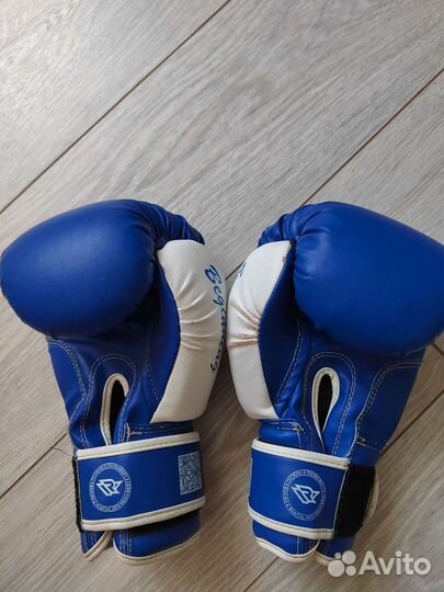 Боксерские перчатки 8 oz