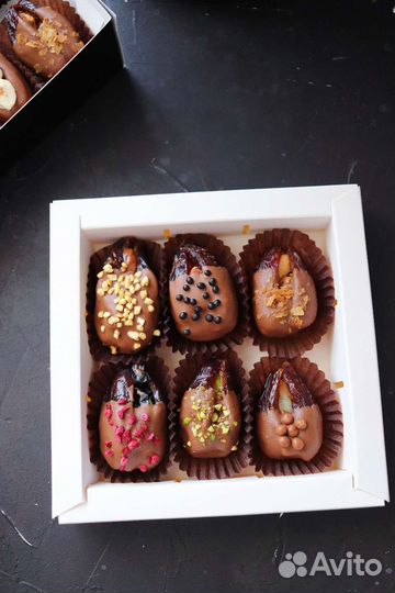 Финики в шоколаде