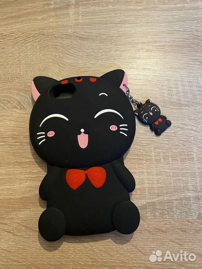 Чехлы на телефон