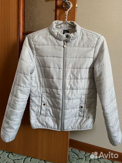 Куртка демисезонная женская 42 - 44