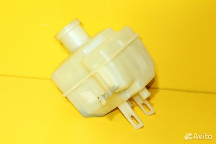 Range Rover III L322 Бачок главного тормозного цил