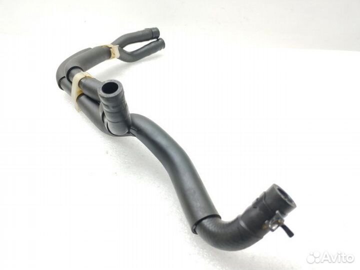 Патрубок системы охлаждения Mazda 3