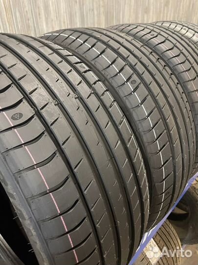 Triangle EffeXSport TH202 235/50 R19 103W