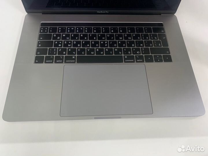 Apple macbook pro 15 2018 16/256gb