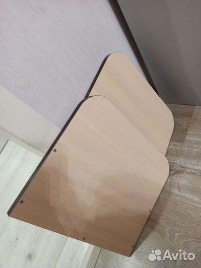 Тележка- этажерка косметологическая