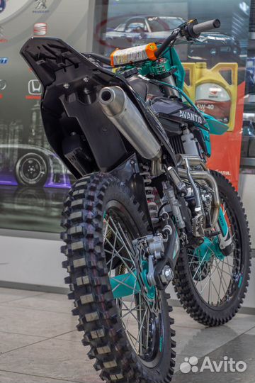 Мотоцикл Avantis A6 черный