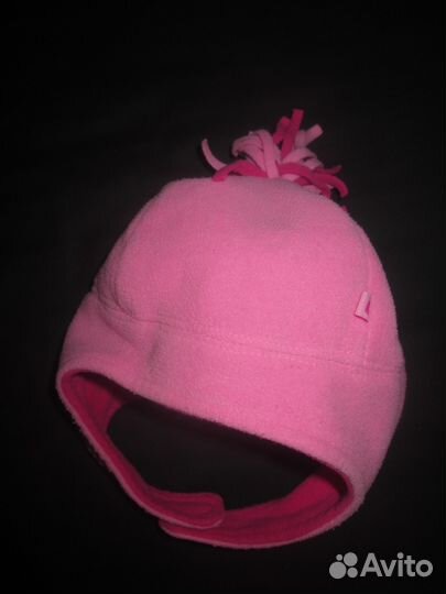 Фирменные шапочки для девочки