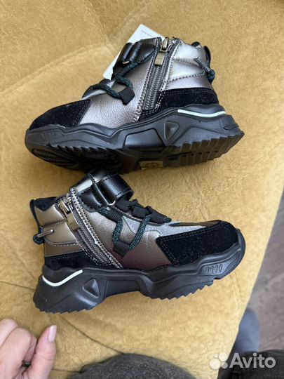 Ботинки демисезонные 26 размер Канарейка