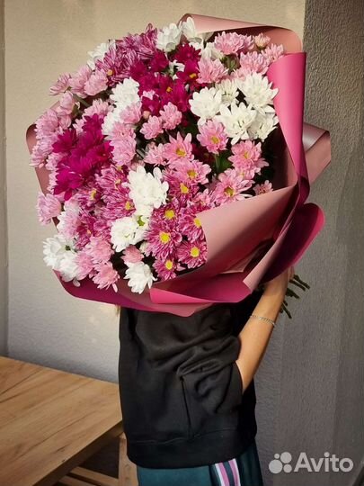 Букет из 17 хризантем