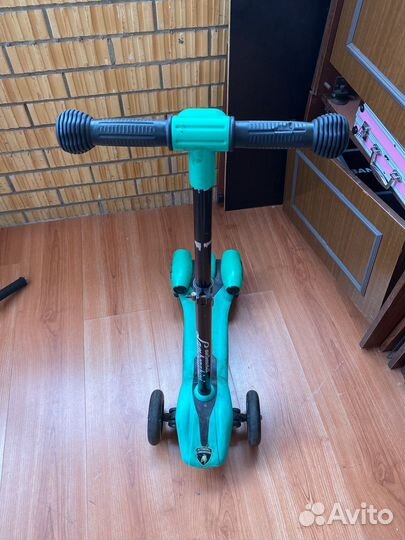 Самокат детский трехколесный