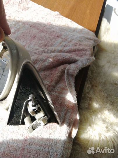 Зеркало заднего вида