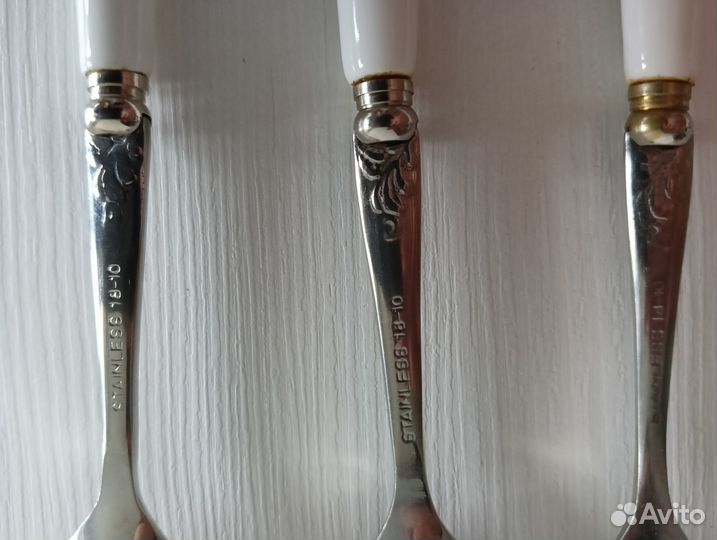 Эксклюзивный сувенирный набор столовых приборов LG