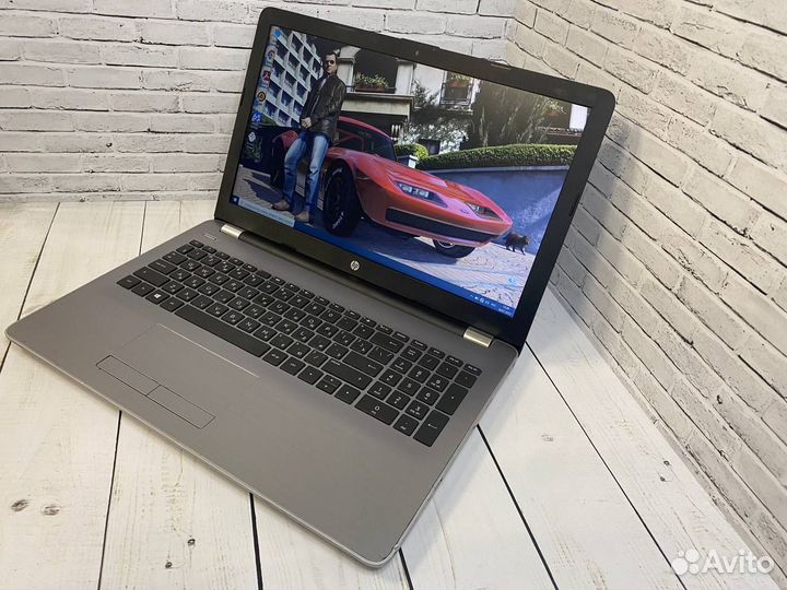 Производительный ноутбук HP FHD / 240 SSD