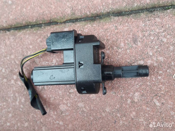 Датчик педали сцепления Ford focus 2