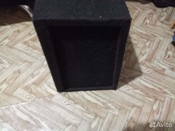 Сабвуфер Revolt BRW12 производство США