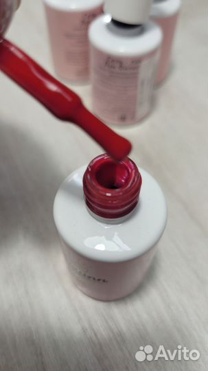 Гель лаки для маникюра новые