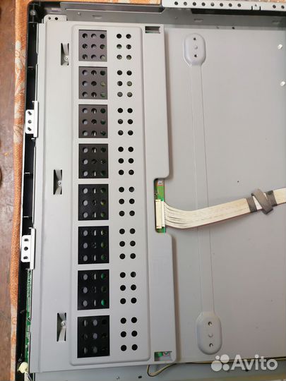 Инвертор к тв Samsung LE32R81B